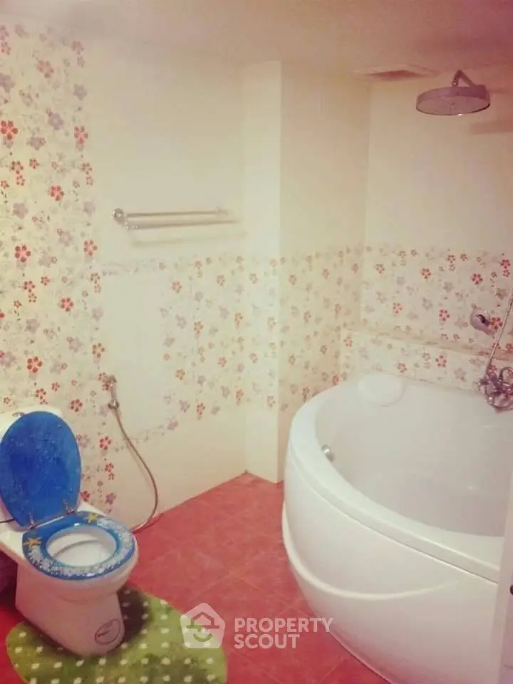  1 Bedroom Condo -4