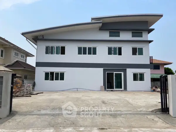 image_rental-12954402