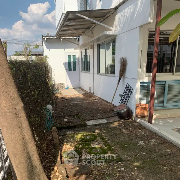 image_rental-7131869