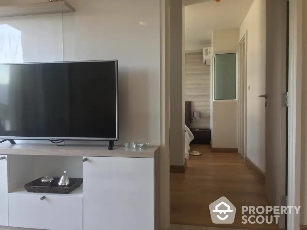  1 Bedroom Condo at Downtown 49 Sukhumvit-1