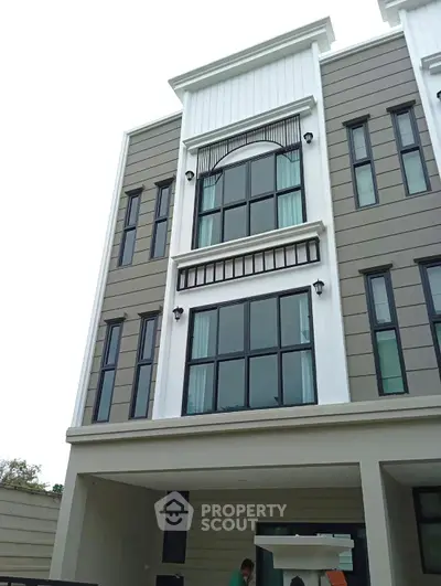 image_rental-28875322