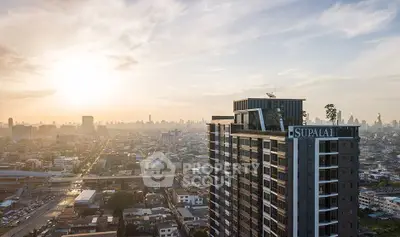  1 Bedroom Condo at Supalai Loft Yaek Fai Chai Station-4