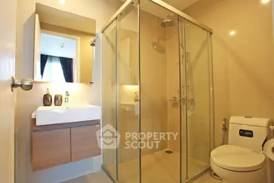  1 Bedroom Condo at Chewathai Interchange-3