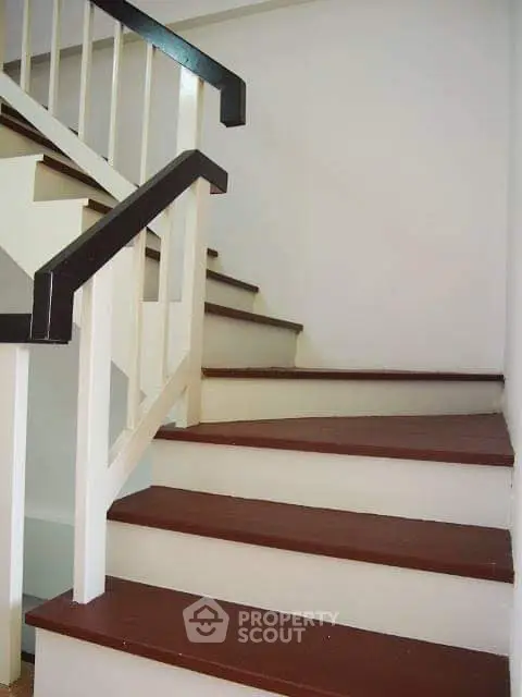 image_rental-6029157