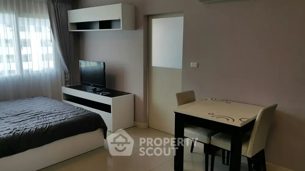  1 Bedroom Condo -1