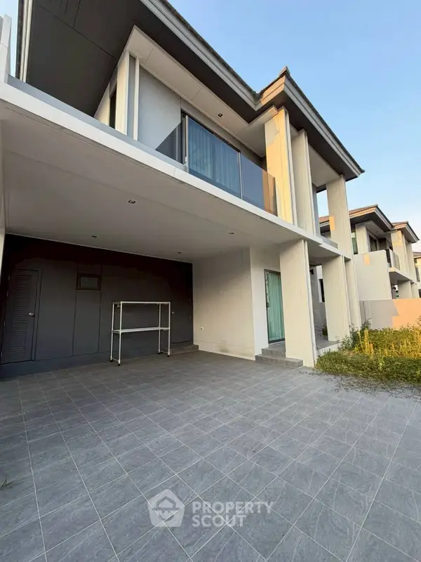 image_rental-31582263