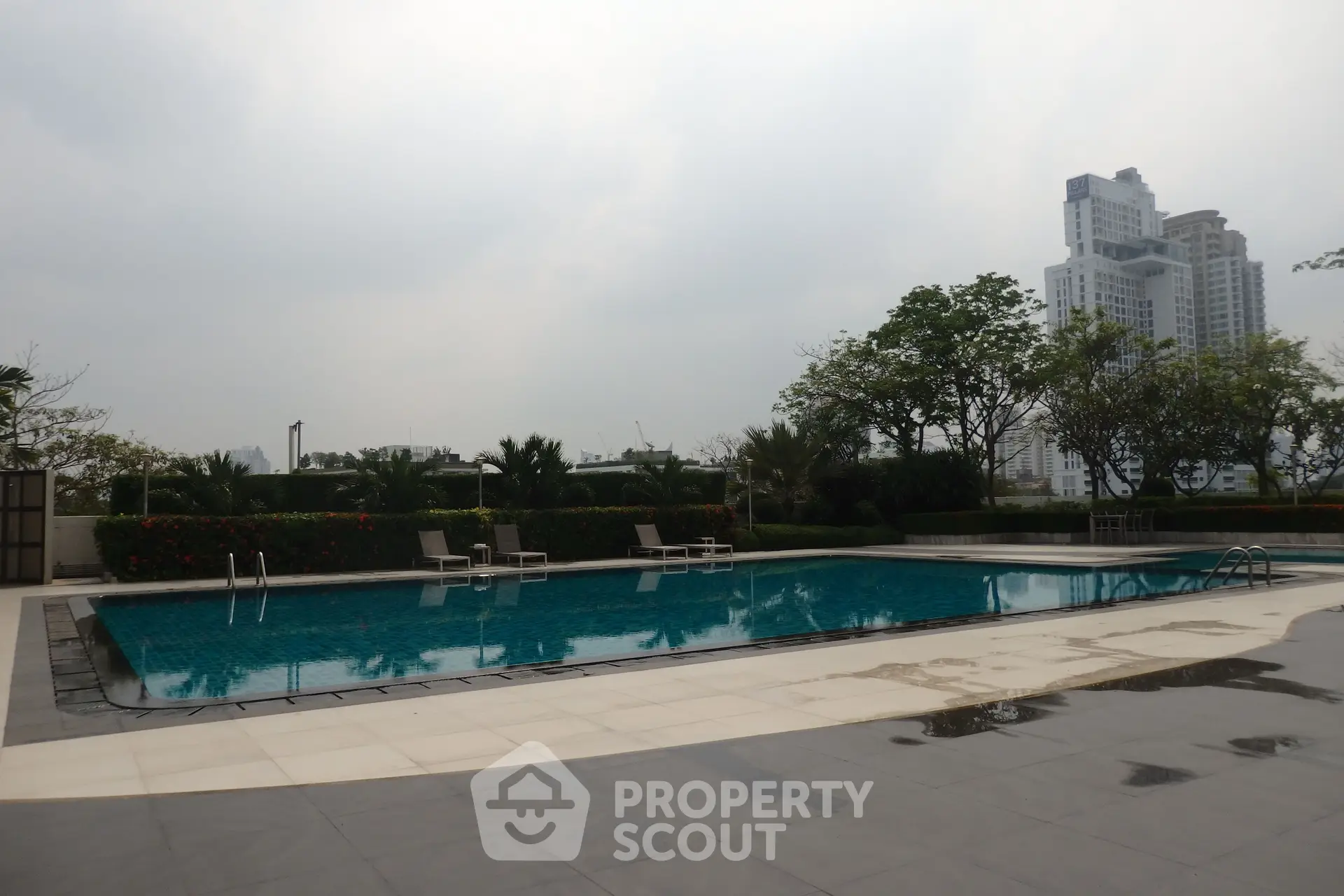 D.S. Tower 1 Sukhumvit 33