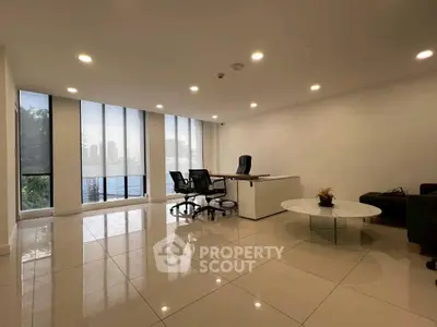 image_rental-27723715