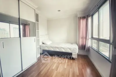  2 Bedrooms Condo at Lumpini Place Rama 9 Ratchada Phase 1 2-4