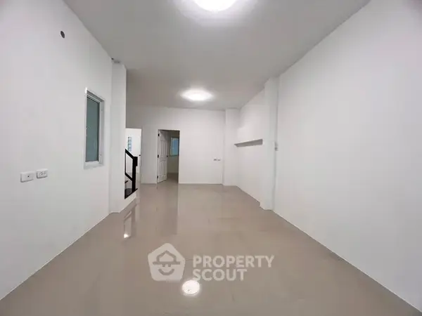 image_rental-30610472