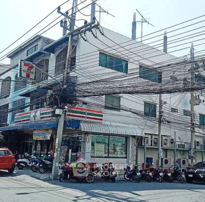 Screenshot 2568-11-13 at 21.12.10.jpg