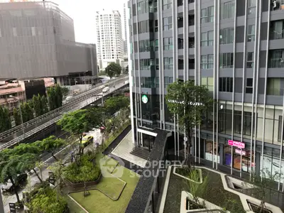 Fully Furnished 1 Bedroom Condo at Ideo Q Chula Samyan-2