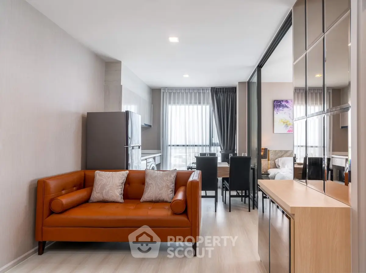 Fully Furnished 2 Bedrooms Condo at Life Sukhumvit 48-1