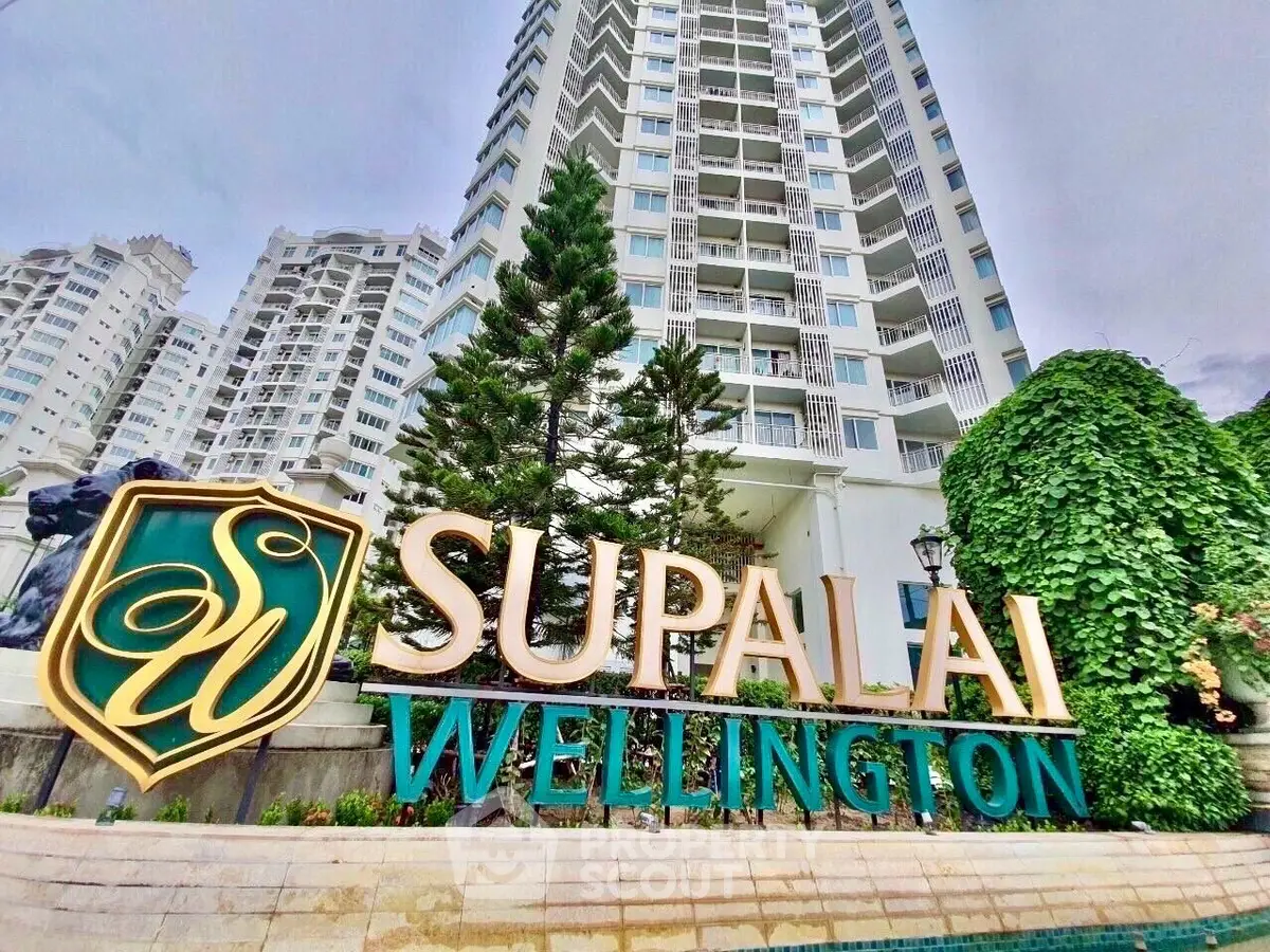 Stunning high-rise building with lush greenery at Supalai Wellington.