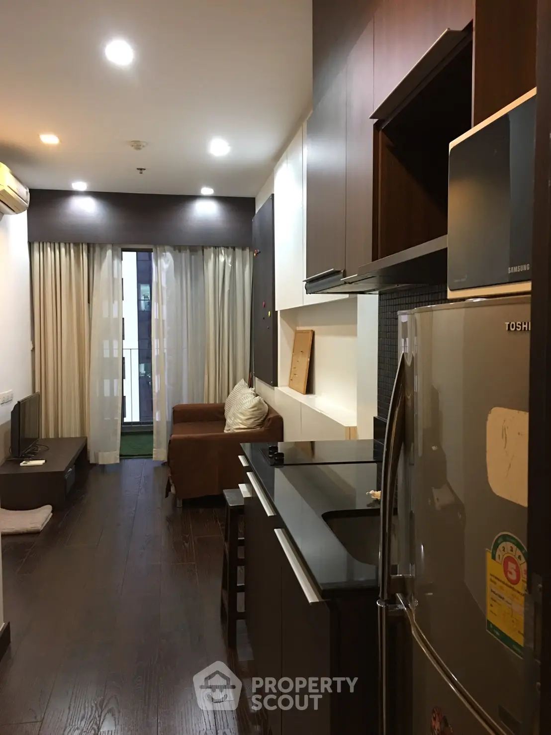 Fully Furnished 1 Bedroom Condo at Ideo Q Phayathai-1