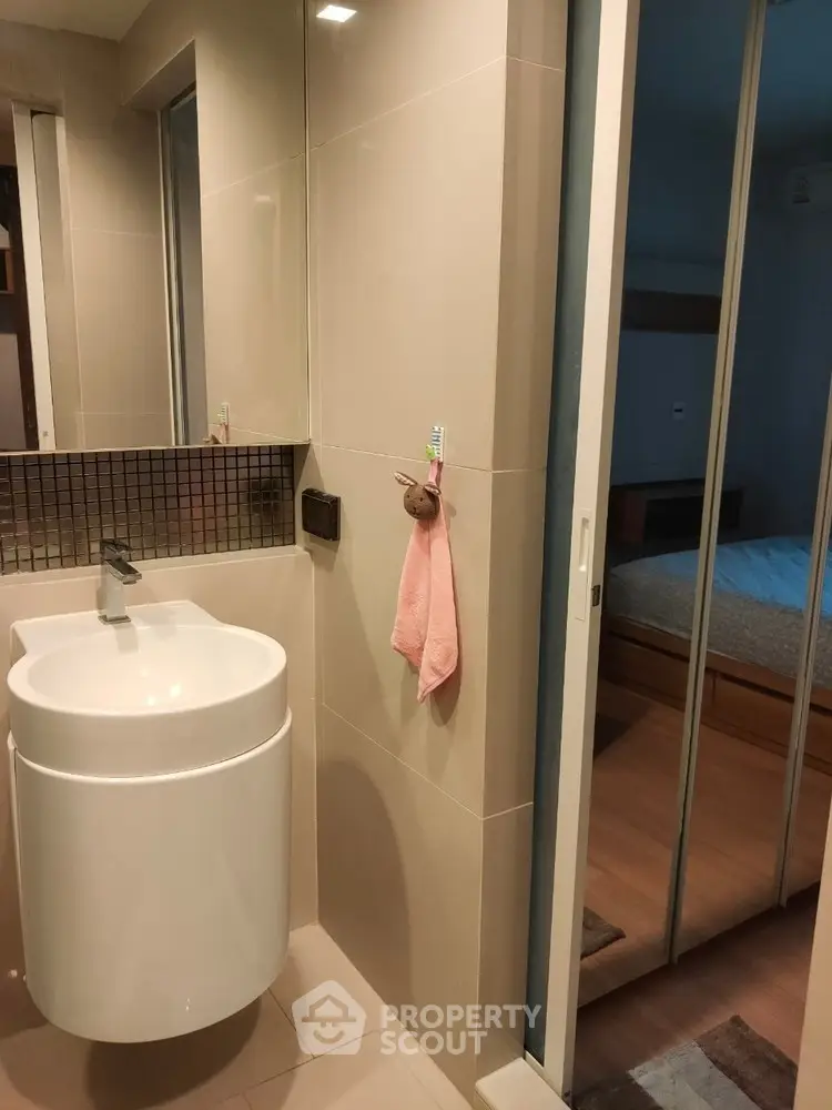  1 Bedroom Condo at Rhythm Sathorn-1