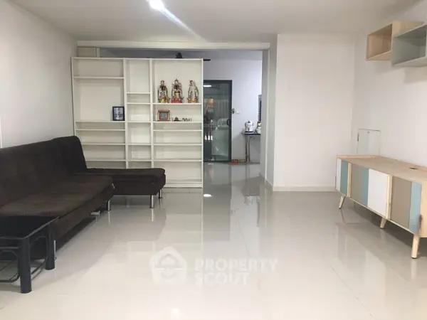 image_rental-14415232