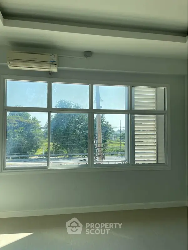 image_rental-12663388