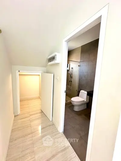 image_rental-30558331