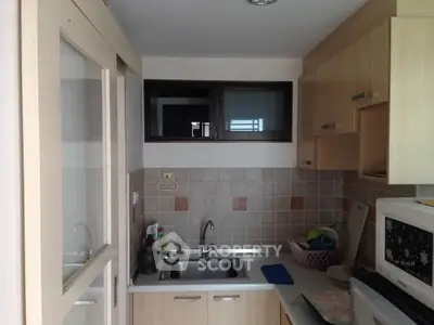  1 Bedroom Condo at Lumpini Ville Phahol Suthisarn-2