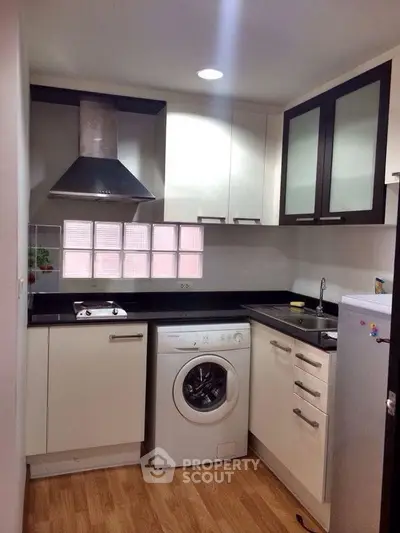  1 Bedroom Condo at The Kris Express 2-5