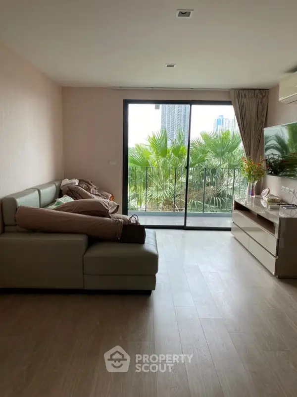 image_rental-13889133