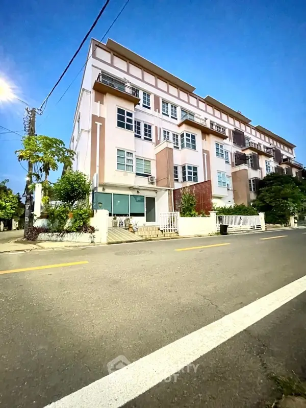 image_rental-21983703