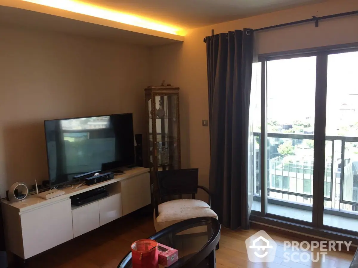 Fully Furnished 2 Bedrooms Condo at H Sukhumvit 43-1