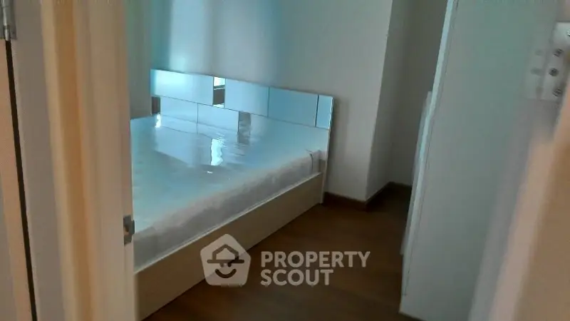  2 Bedrooms Condo -1