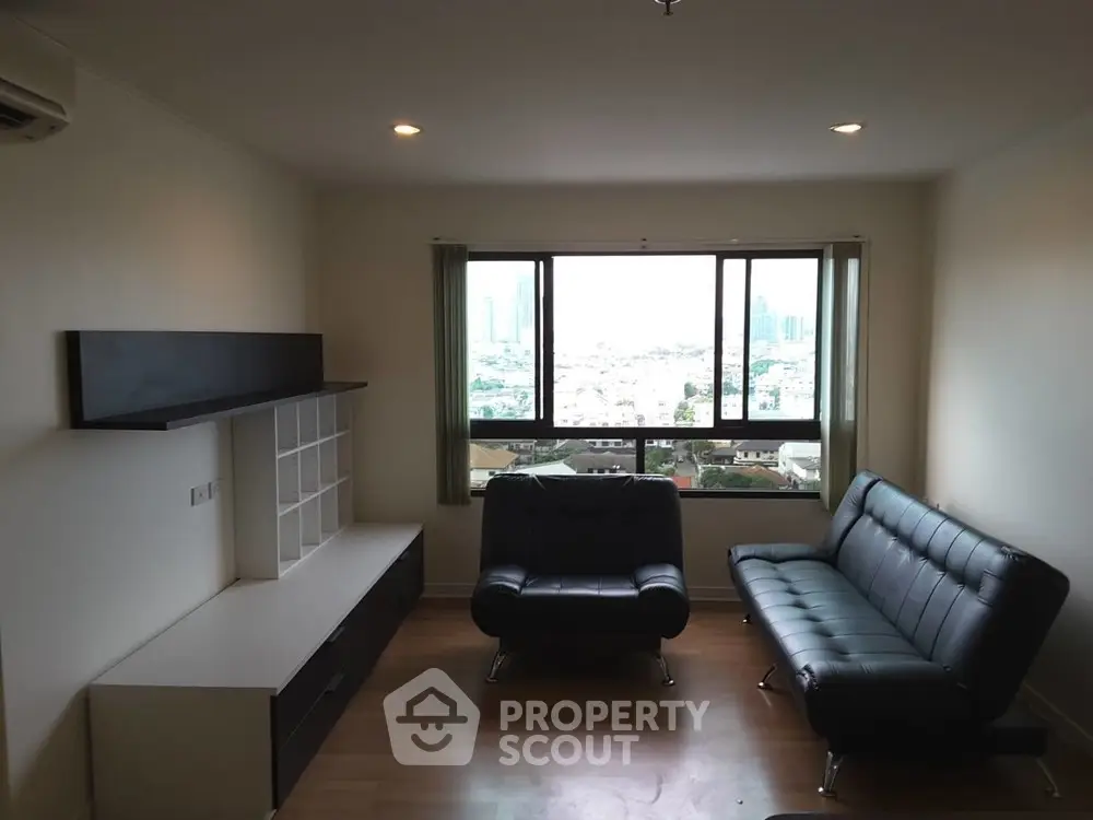  2 Bedrooms Condo -3