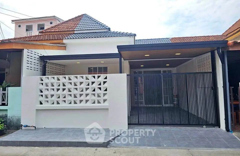 Charming modern house with unique facade and spacious driveway