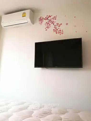 Fully Furnished 1 Bedroom Condo at Rich Park Triple Station Bedroom