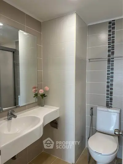 Modern bathroom with sleek design and elegant fixtures