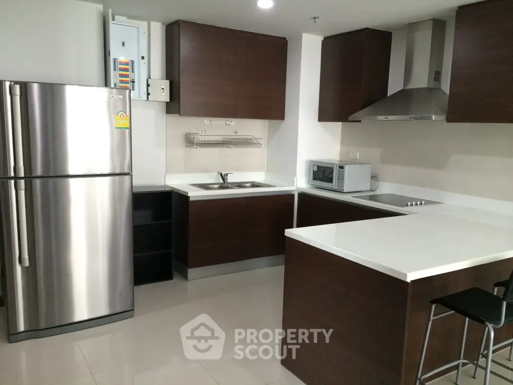  2 Bedrooms Condo at The Rajdamri-1