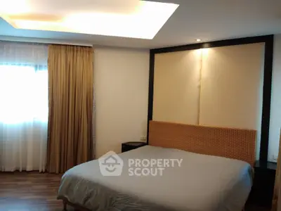  2 Bedrooms Condo at Sathorn Gardens-5