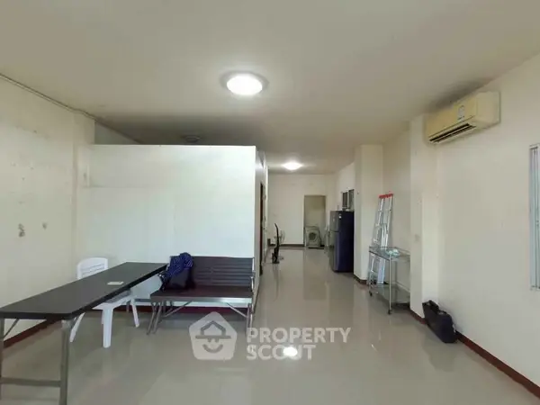 image_rental-27668732