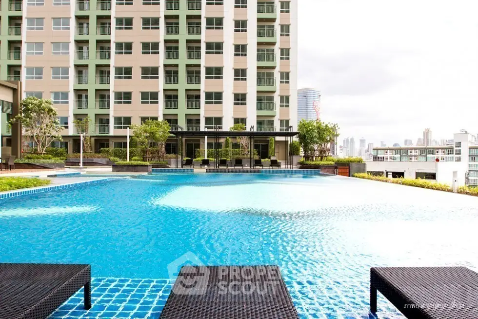  1 Bedroom Condo at B R Condo-1