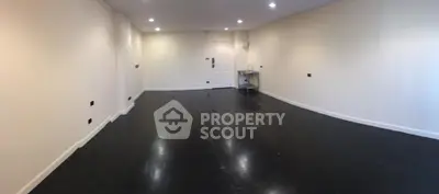  1 Bedroom Condo -3