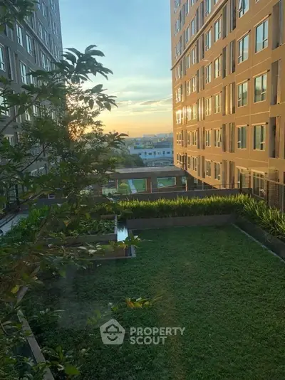  1 Bedroom Condo at Regent Home บางซ่อน-4