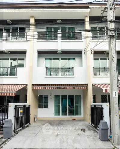 image_rental-28045791