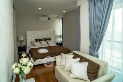  3 Bedrooms Condo at M Phyathai-2