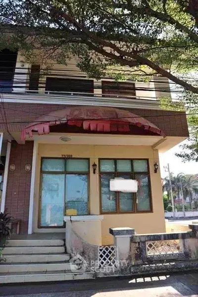 image_rental-27678081