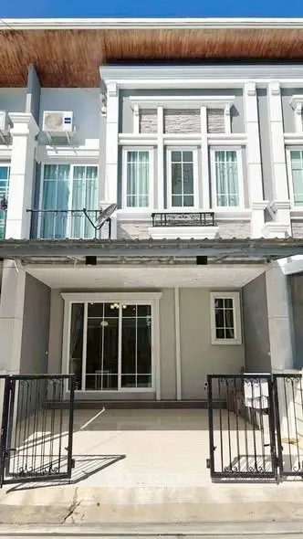 image_rental-27740943