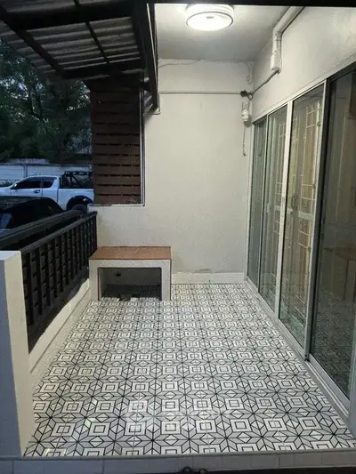 image_rental-28753993