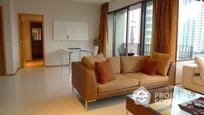  2 Bedrooms Condo at The Emporio Place Sukhumvit 24-4