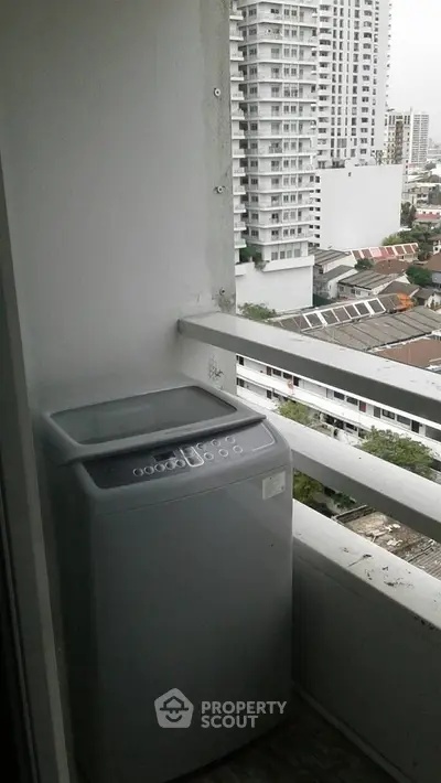 2 Bedrooms Condo -2