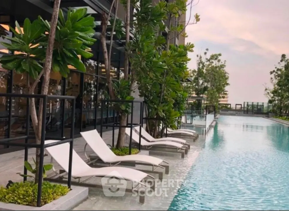  2 Bedrooms Condo at Whizdom Essence Sukhumvit-1