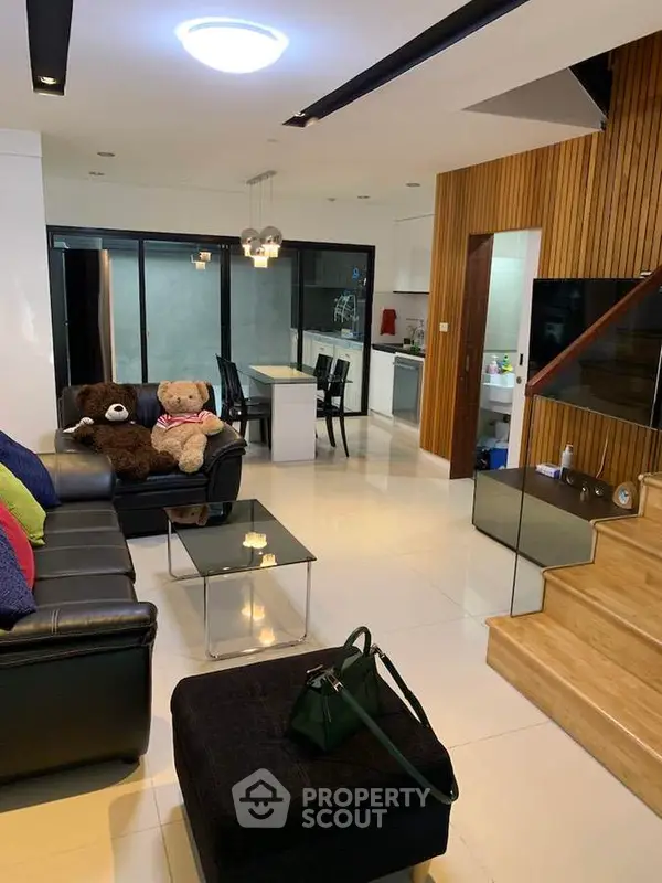 image_rental-10228895