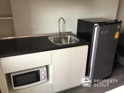  1 Bedroom Condo at Rich Park Triple Station-2