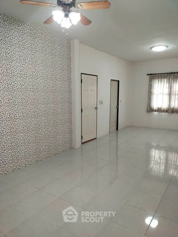 image_rental-12384263